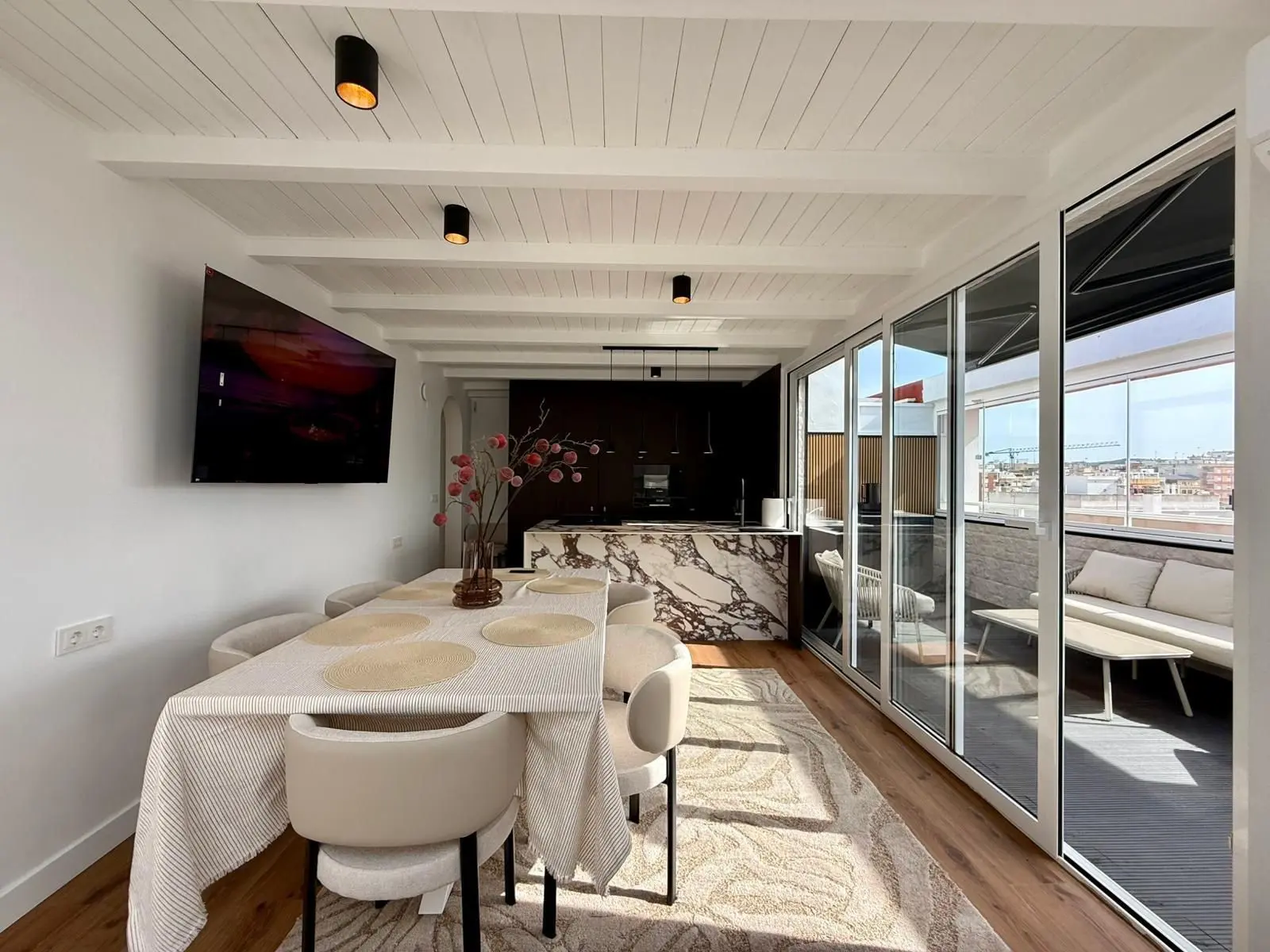 Apartment Of 150 M² In Guardamar Del Segura