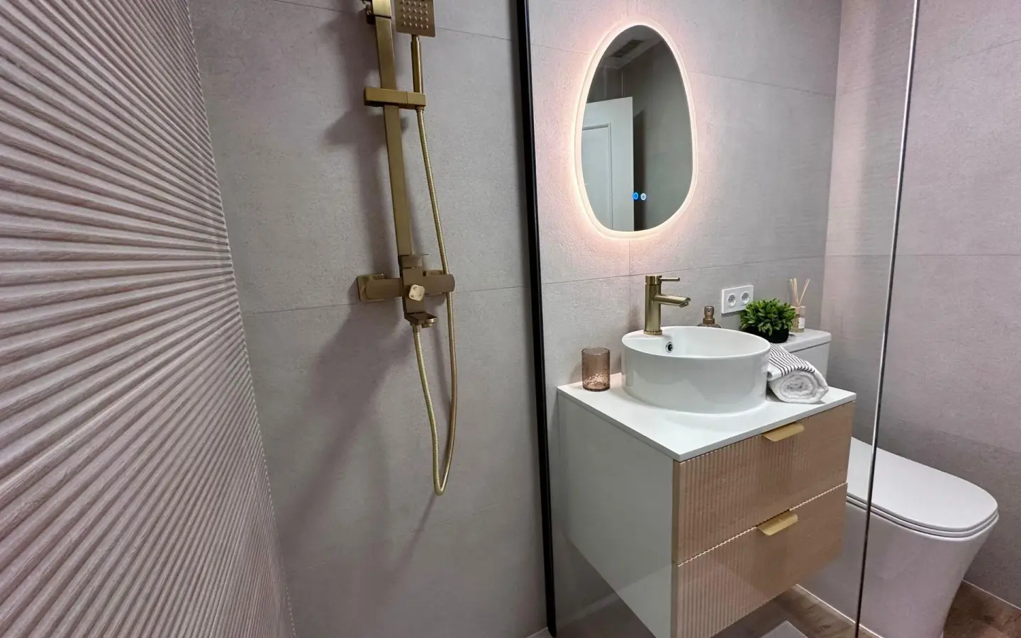 Apartment Of 55 M² In Torrevieja, Spain