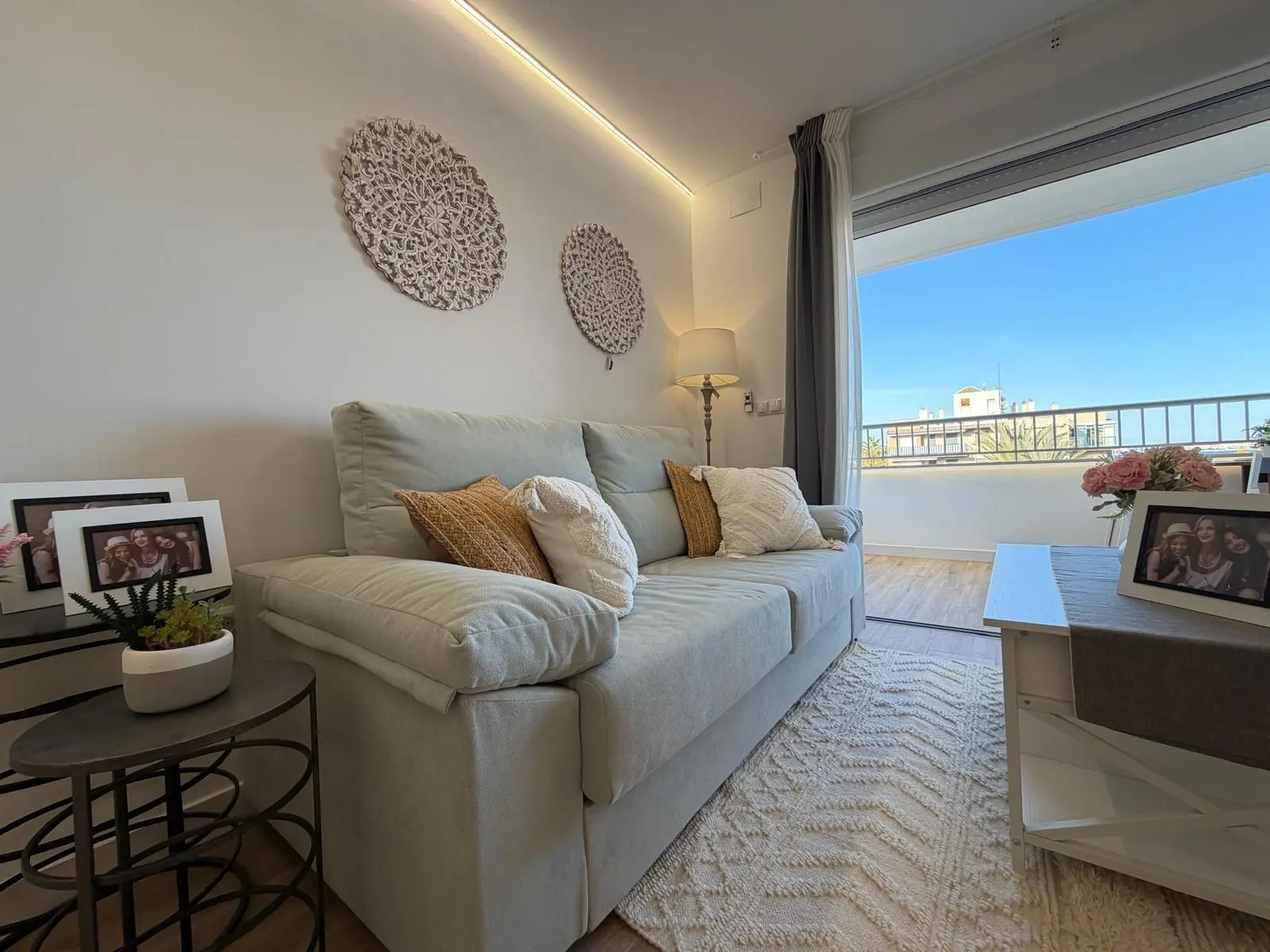 Apartment Of 92 M² In Torrevieja, Spain