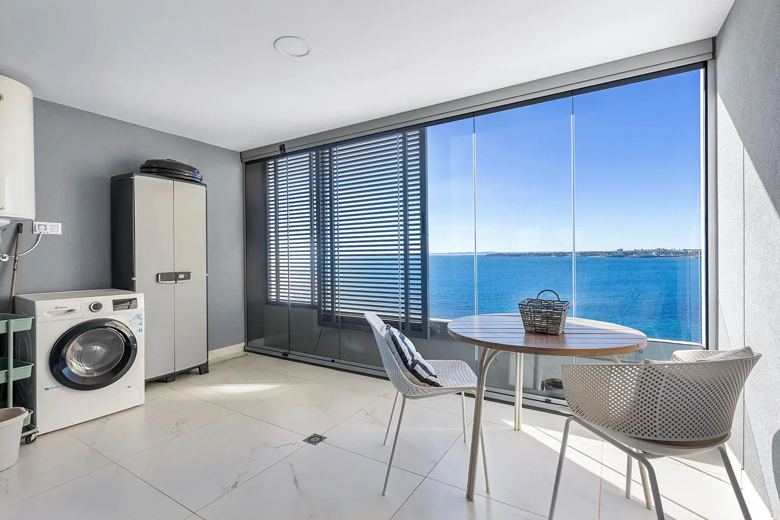 Apartment Of 122 M² In Torrevieja, Spain