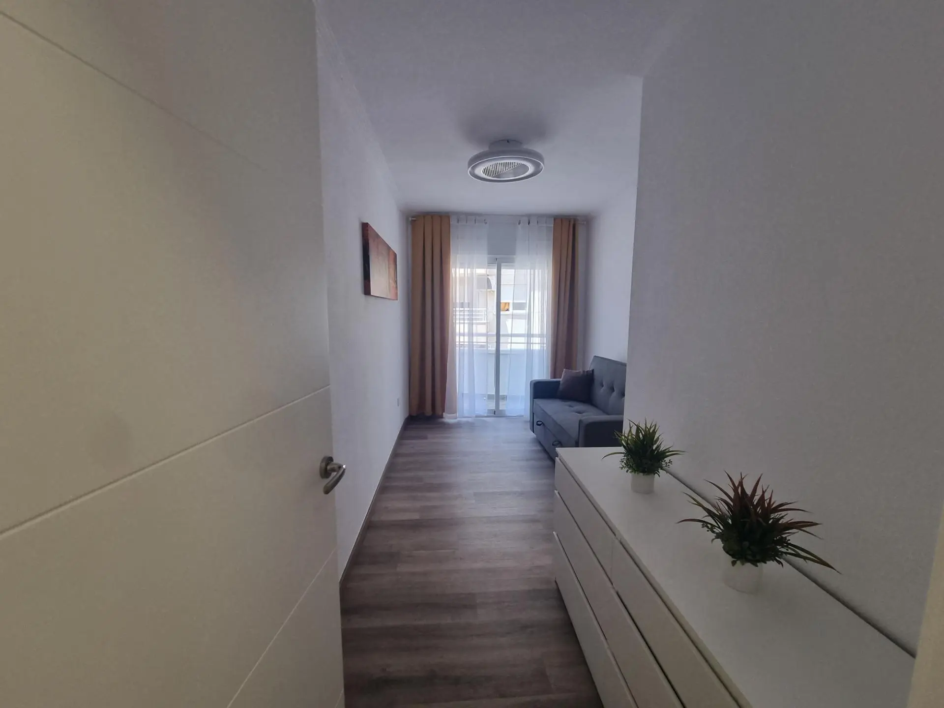 Apartment Of 105 M² In Torrevieja, Spain