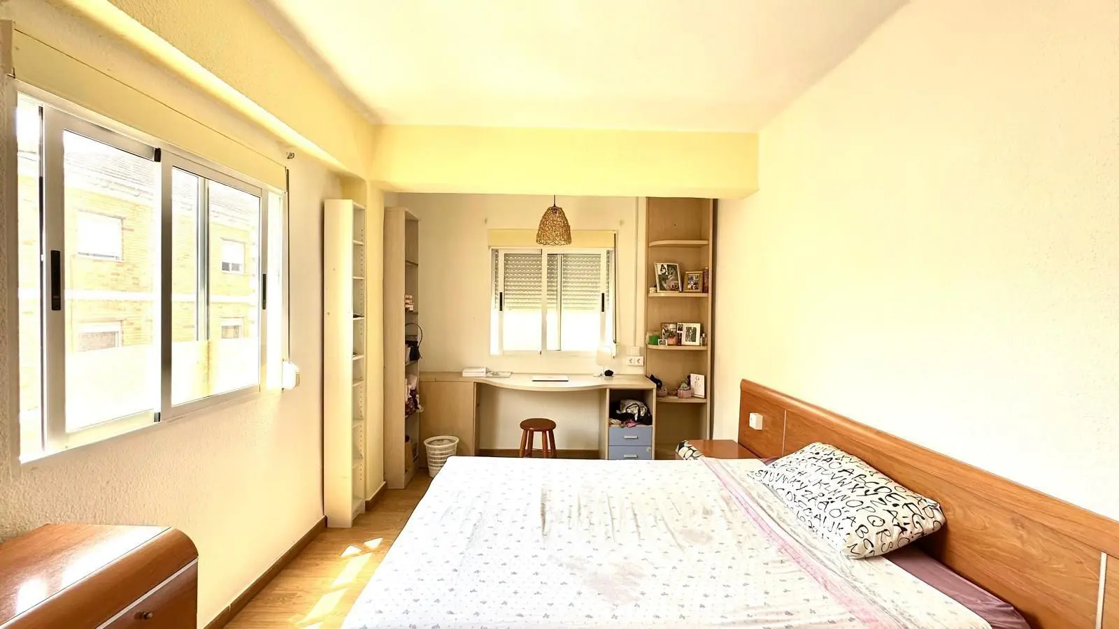 Apartment Of 90 M² With Sea View In Torrevieja, Spain