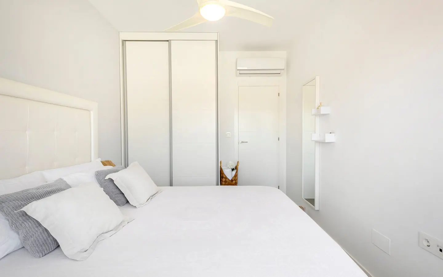 Apartment Of 120 M² In Pilar De La Horadada, Spain
