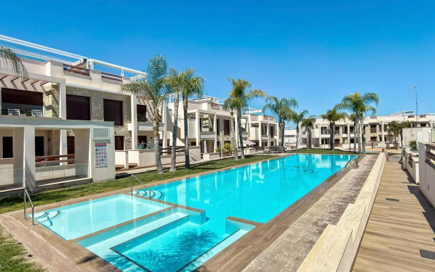Apartment Of 71 M² In Torrevieja, Spain