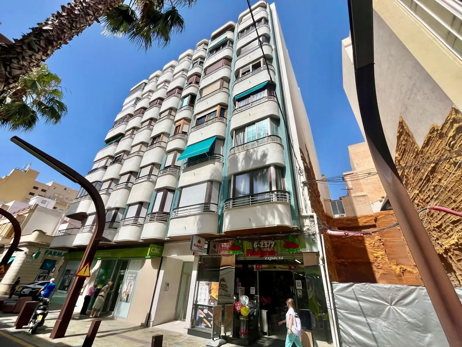 Apartment Of 97 M² In Torrevieja, Spain
