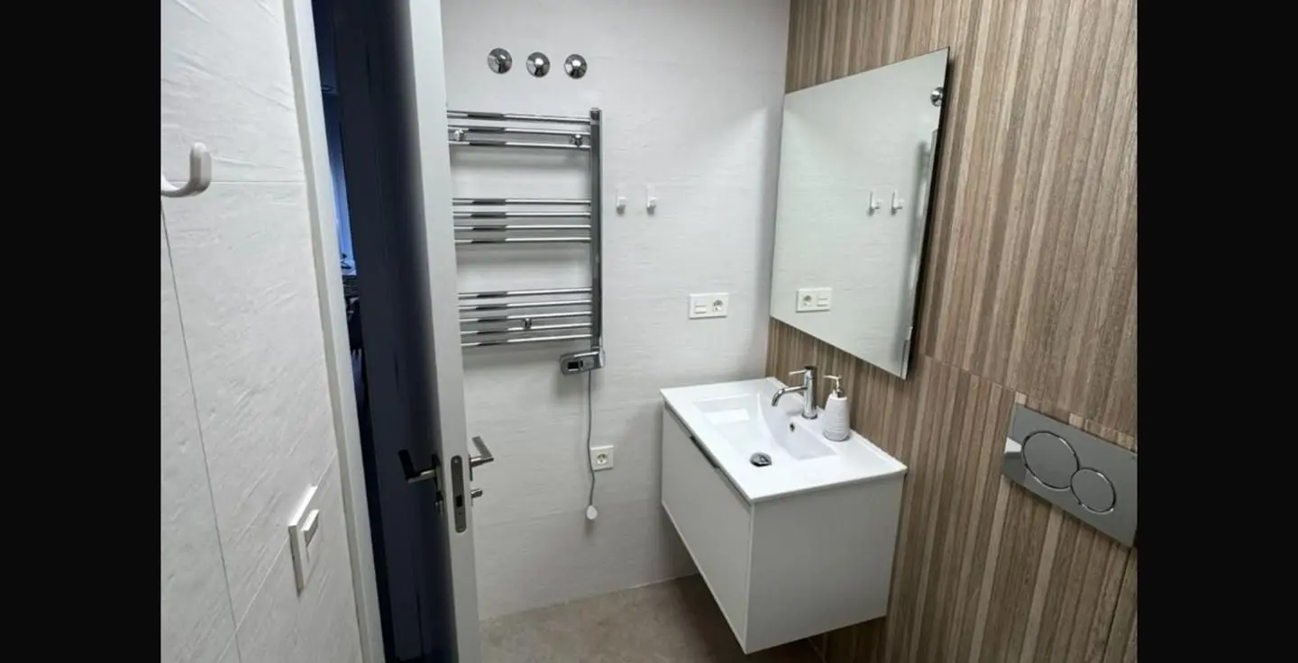 Apartment Of 75 M² In Torrevieja, Spain