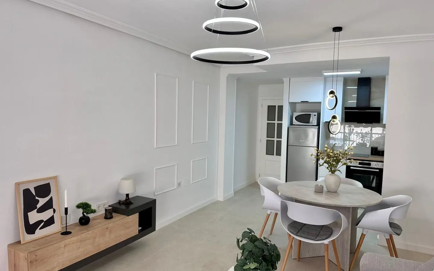 Apartment Of 65 M² With Mediter Real Estate In Torrevieja, Spain
