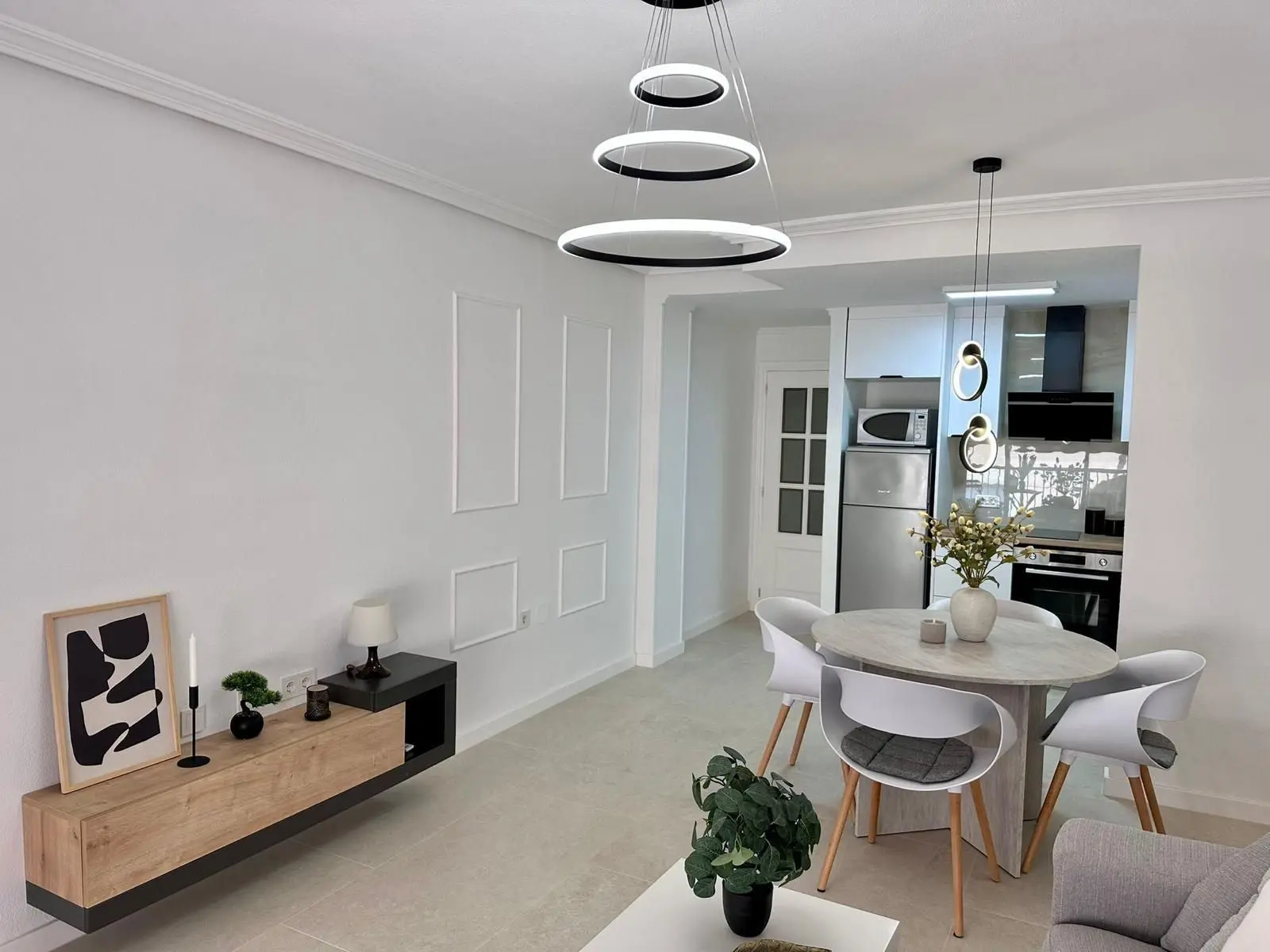 Apartment Of 65 M² With Mediter Real Estate In Torrevieja, Spain