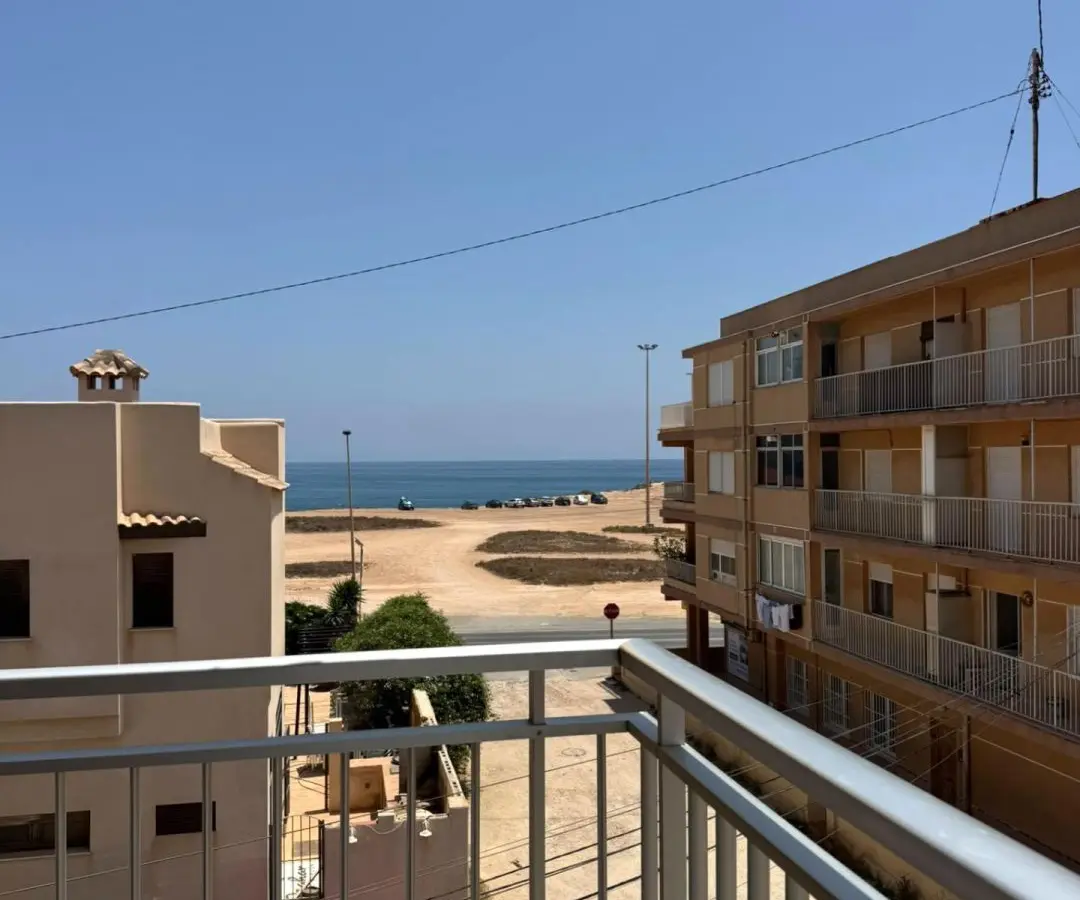 Apartment Of 80 M² In Torrevieja, Spain
