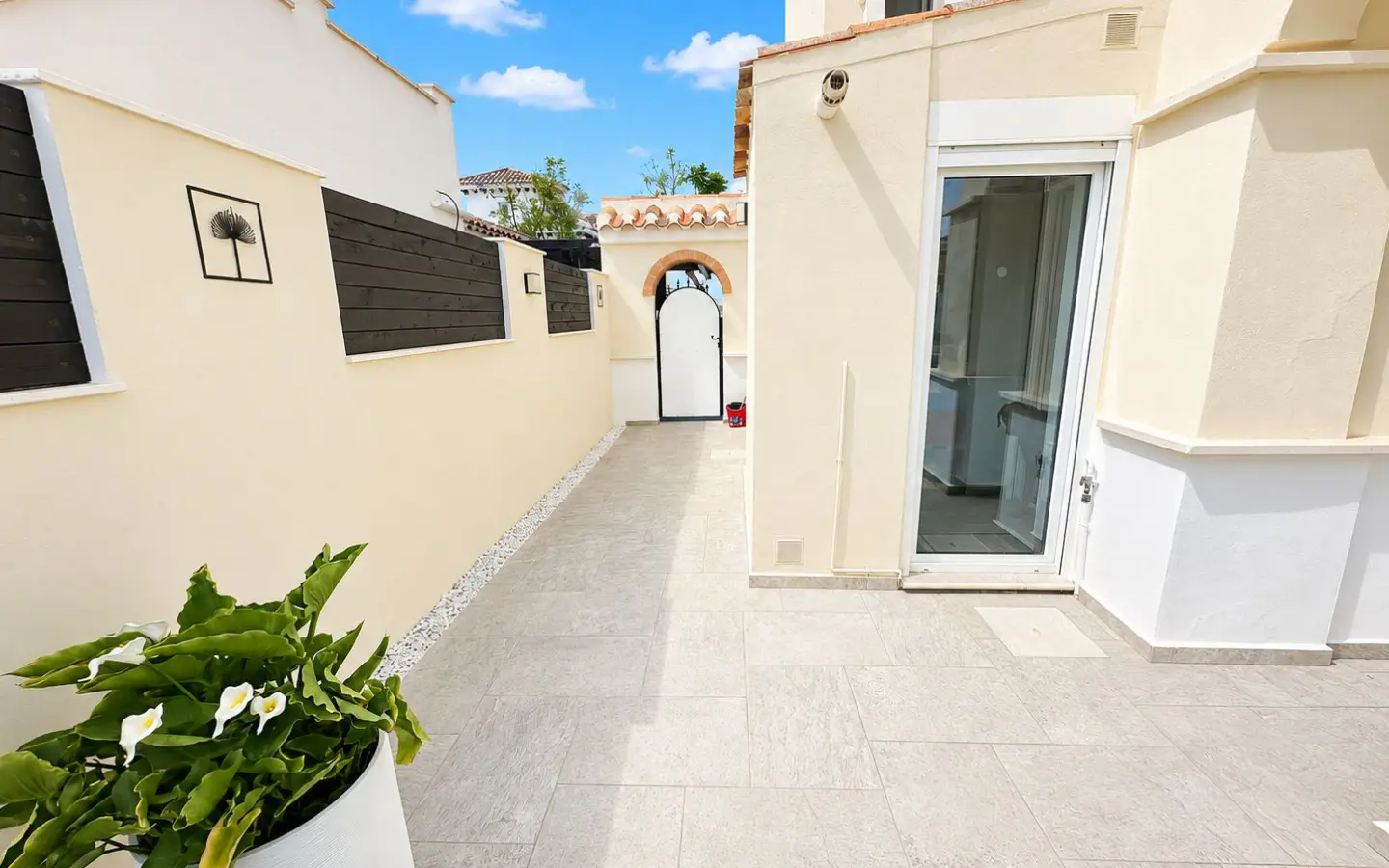 Villa Of 0 M² With Mediter Real Estate In Torre Pacheco, Spain