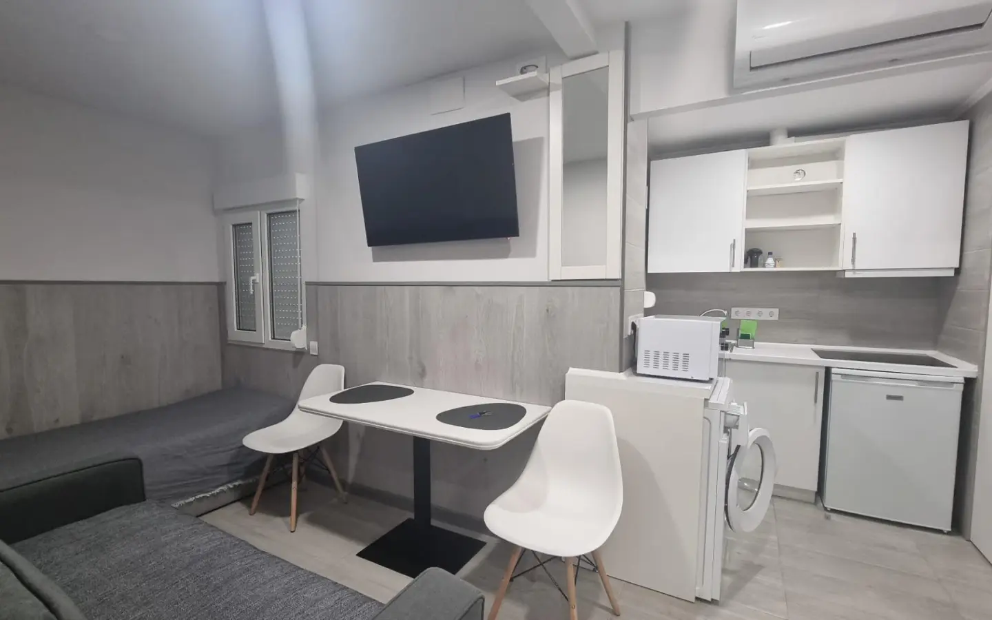 Apartment Of 105 M² In Torrevieja, Spain