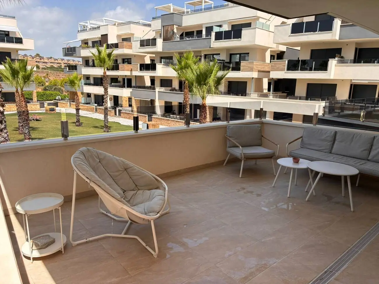 Apartment Of 100 M² With Balcony In Orihuela Costa