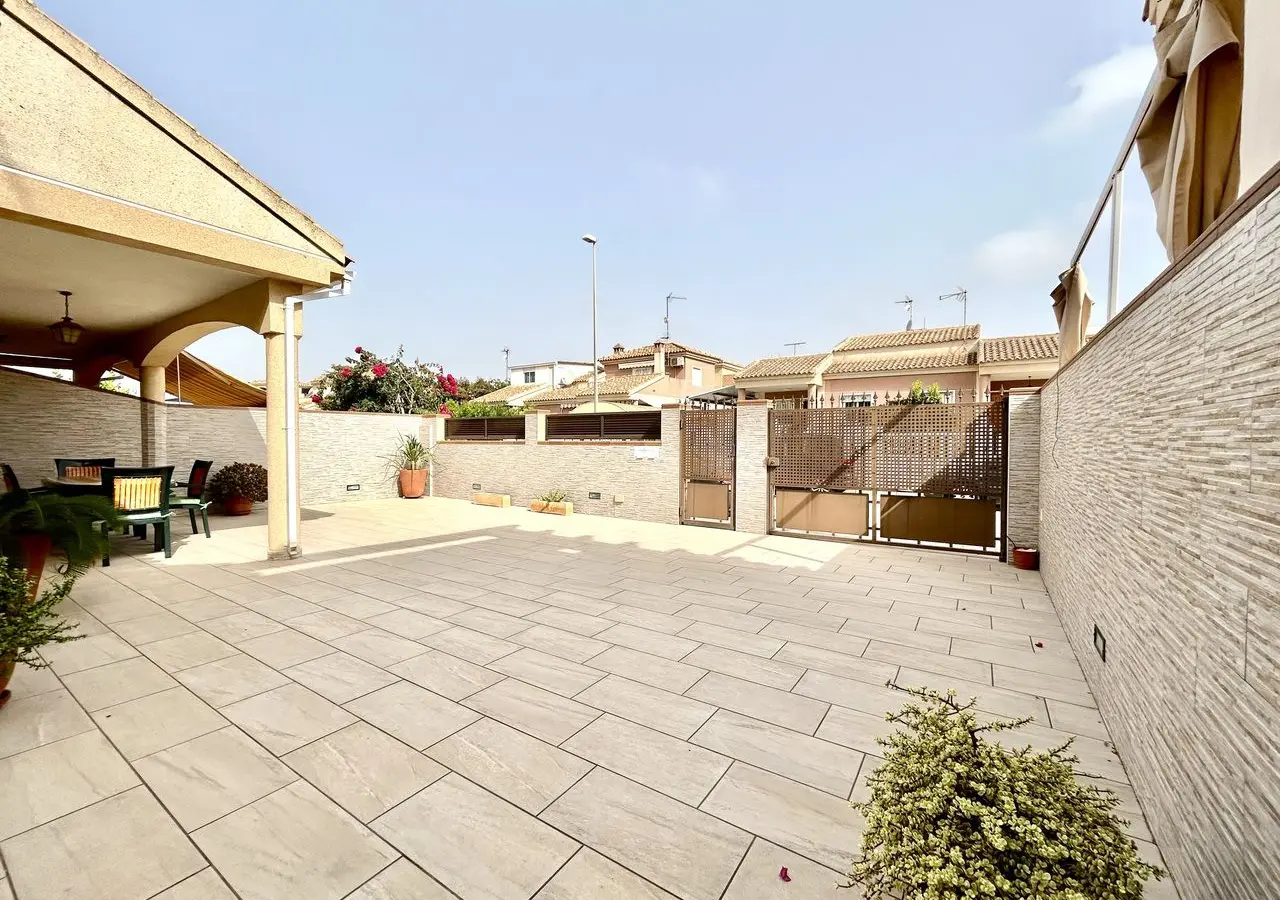 House Of 132 M² With Sea Views In Pilar De La Horadada, Spain