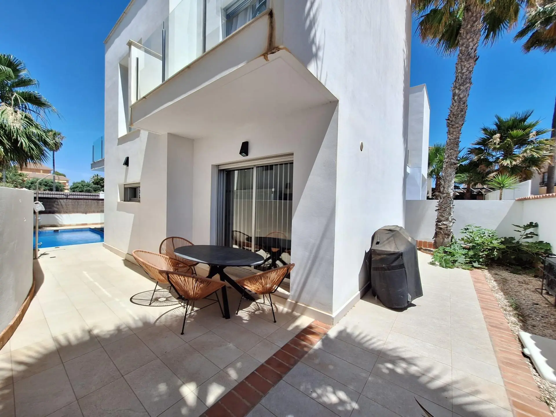 Villa Of 0 M² With Mediter Real Estate In Torrevieja, Spain