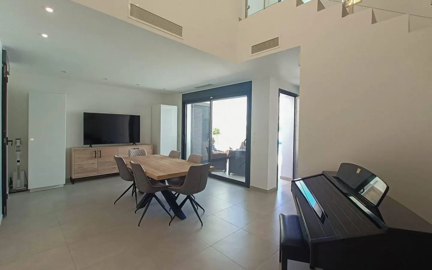 5-bedroom Villa In Rojales, Spain (214 M²)