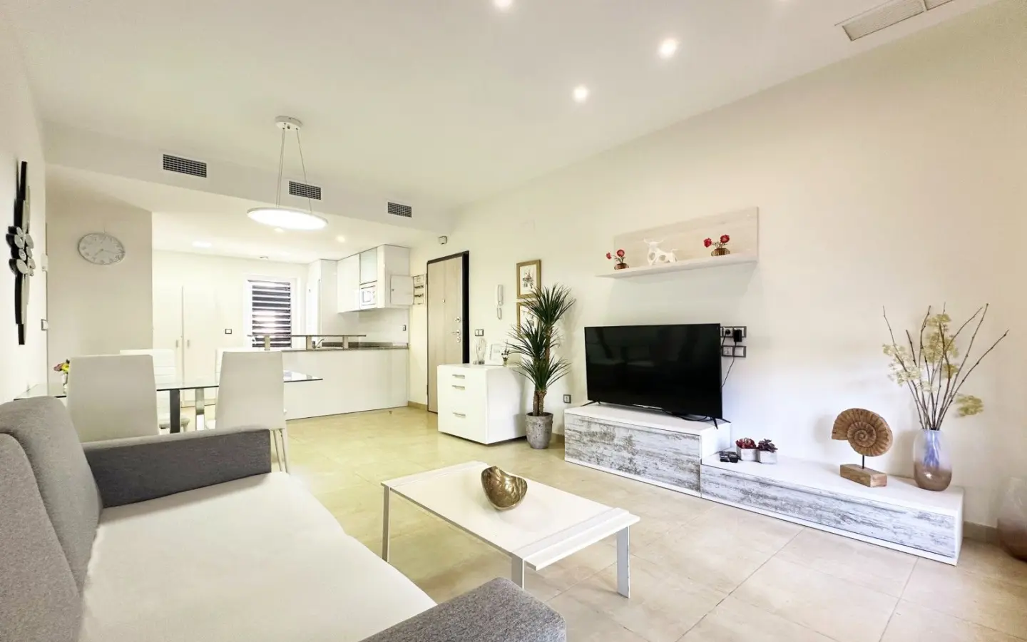 Apartment Of 91 M² In Orihuela Costa