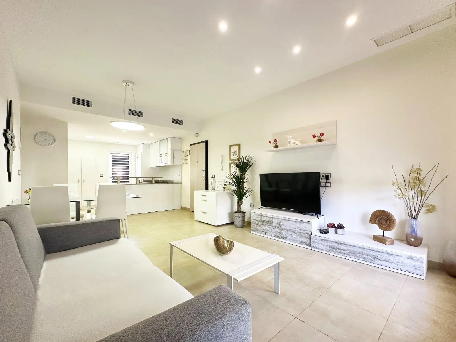 Apartment Of 91 M² In Orihuela Costa