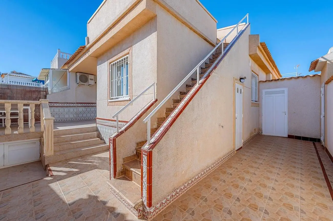Bungalow Of 0 M² With Features In Torrevieja, Spain