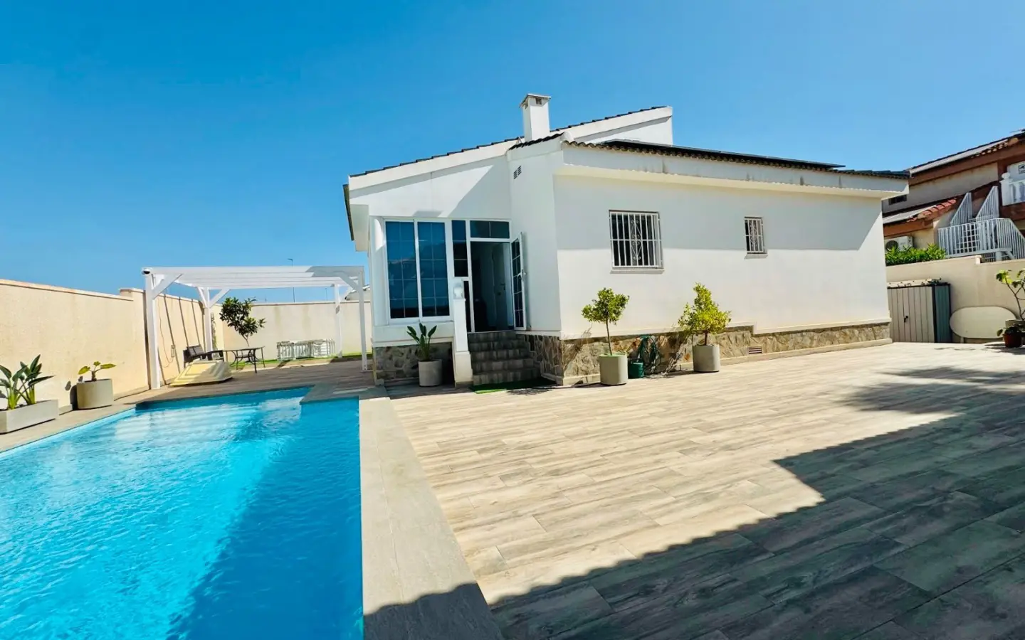Villa Of 127 M² In Rojales, Spain