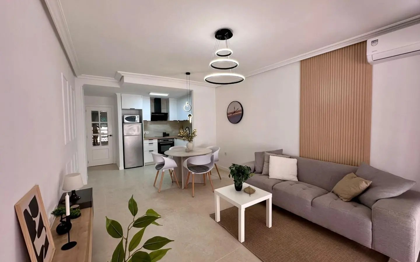 Apartment Of 65 M² In Torrevieja, Spain