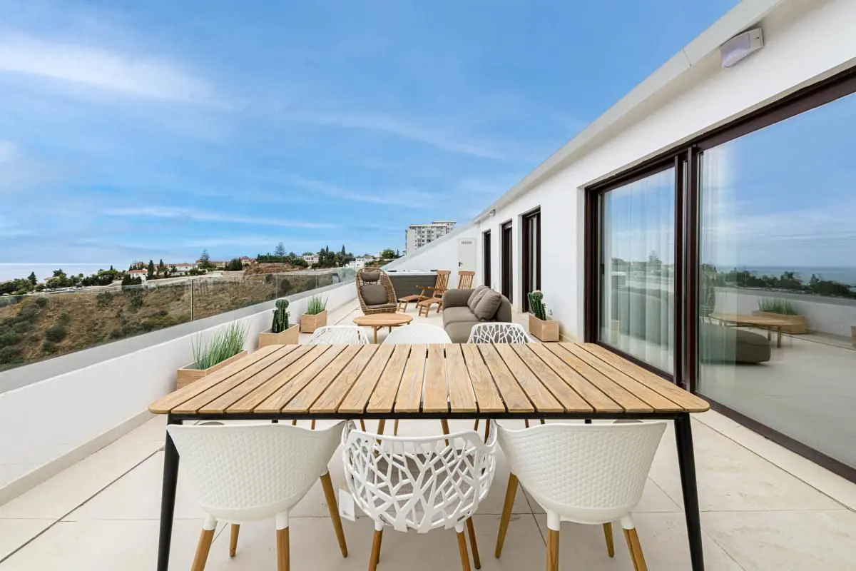 Apartment Of 100 M² In Fuengirola, Spain