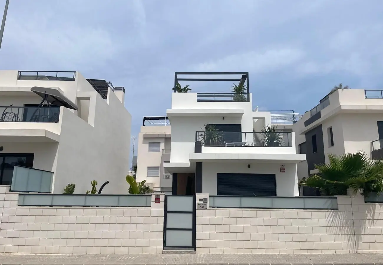 Villa Of 133 M² In Benijofar, Spain