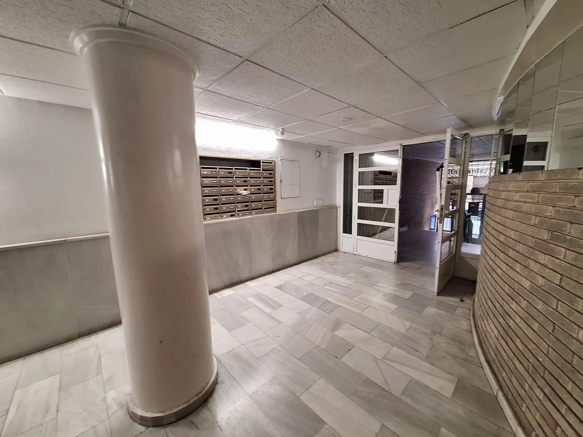 Apartment Of 100 M² In Torrevieja, Spain
