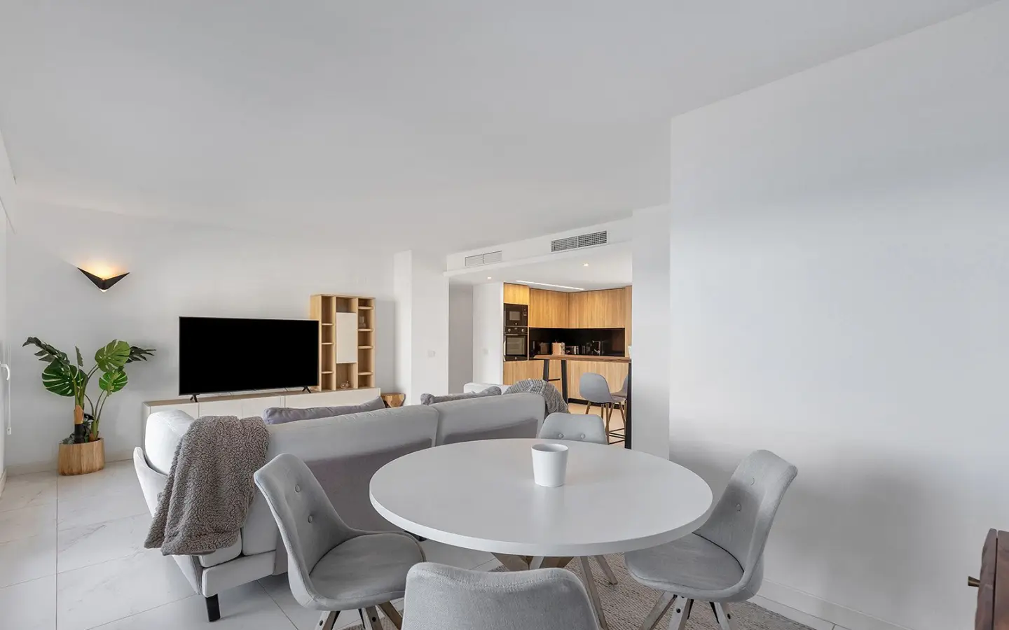 Apartment Of 122 M² In Torrevieja, Spain
