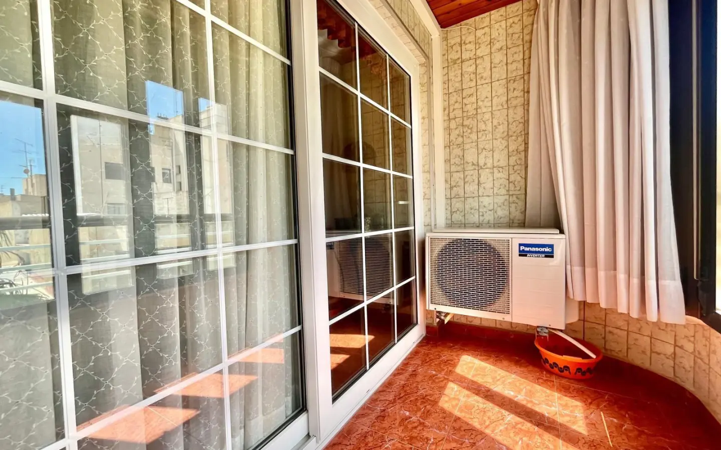 Apartment Of 97 M² In Torrevieja, Spain