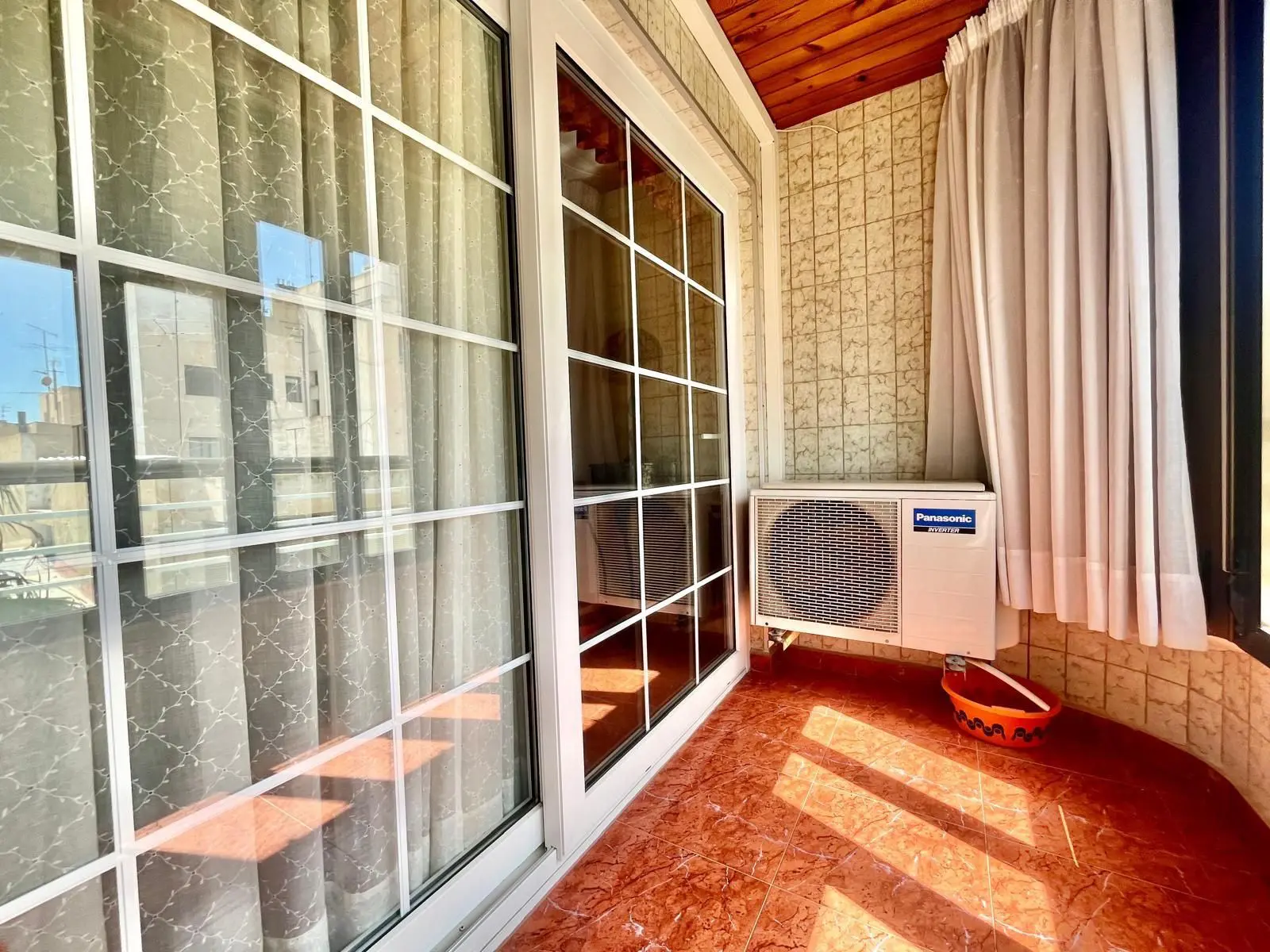 Apartment Of 97 M² In Torrevieja, Spain