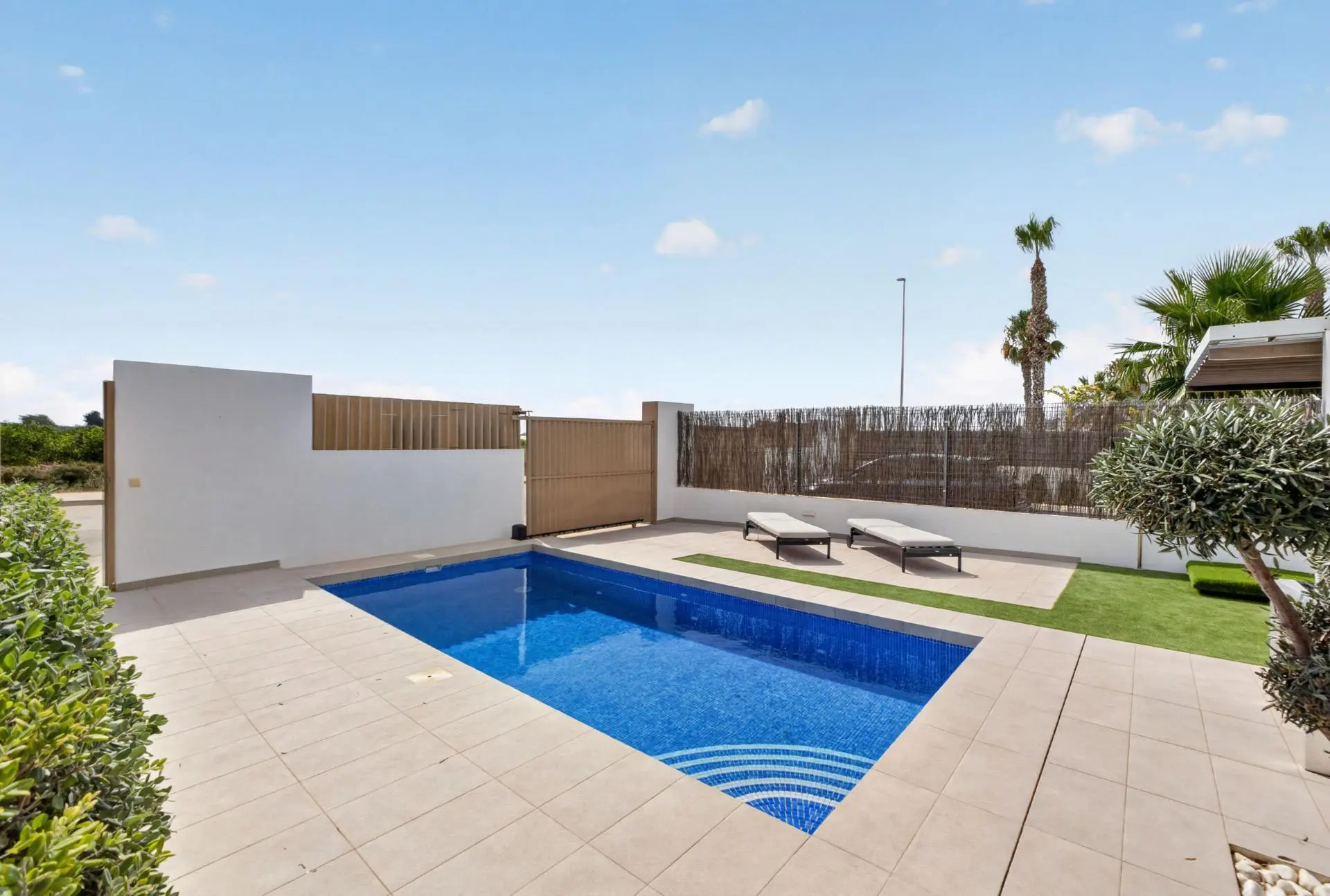 Villa Of 178 M² With Sea Views In Guardamar Del Segura
