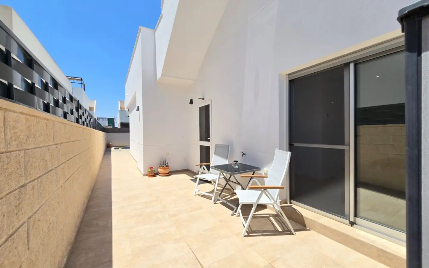 Villa Of 107 M² With Mediter Real Estate In Rojales