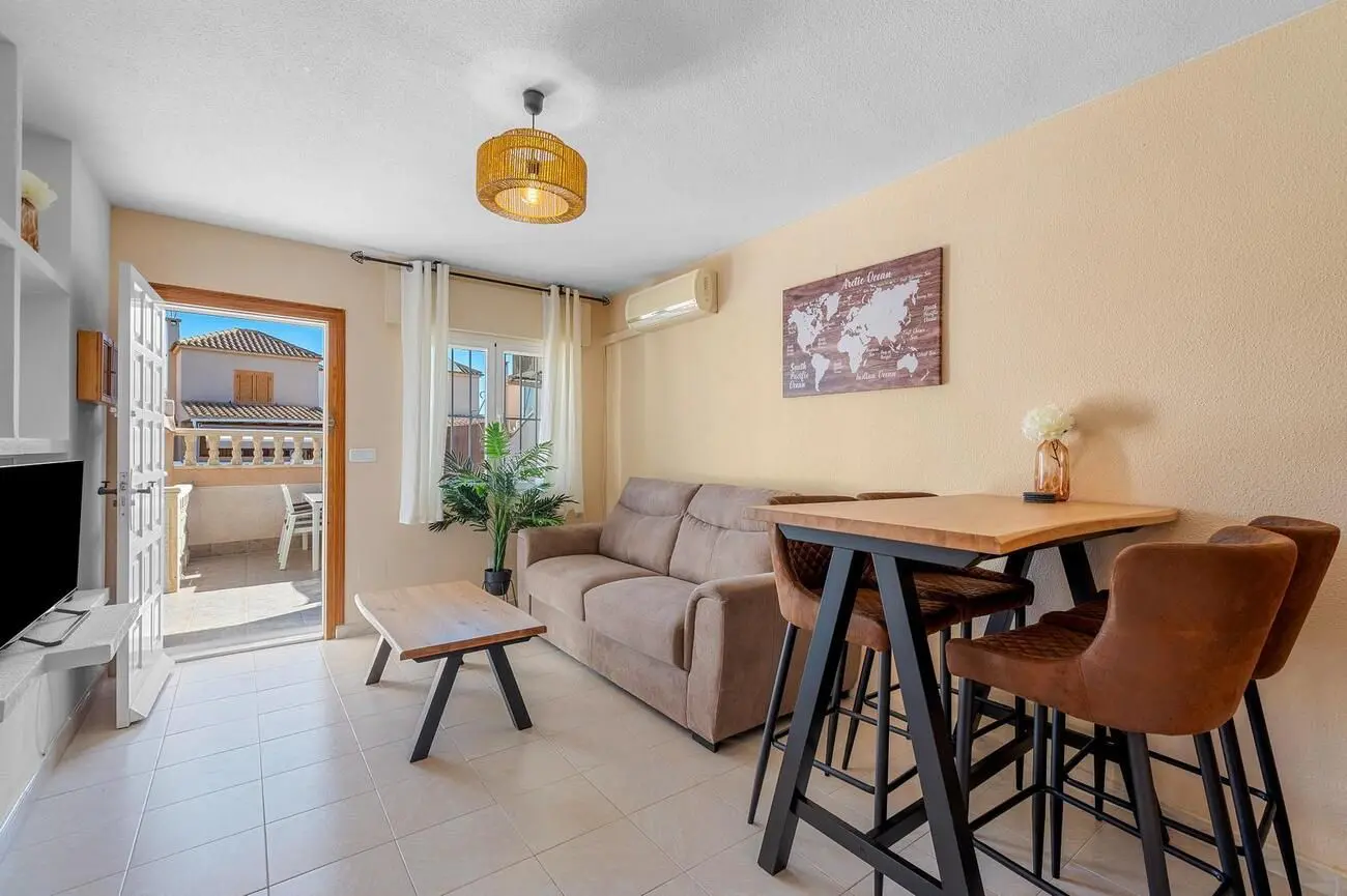 Bungalow Of 0 M² With Features In Torrevieja, Spain