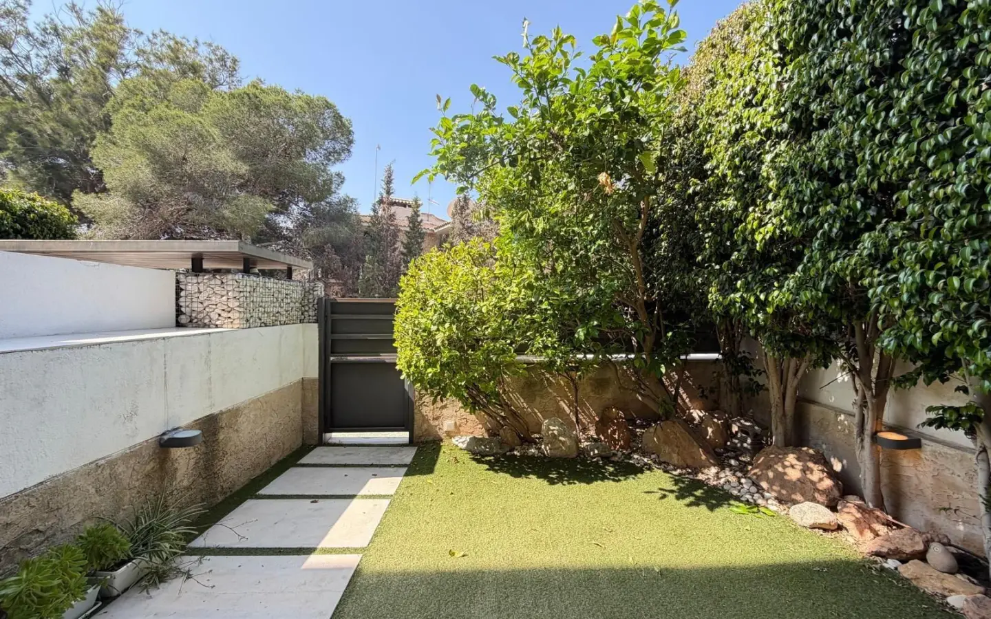3-bedroom Apartment In Orihuela Costa, Spain (93 M²)