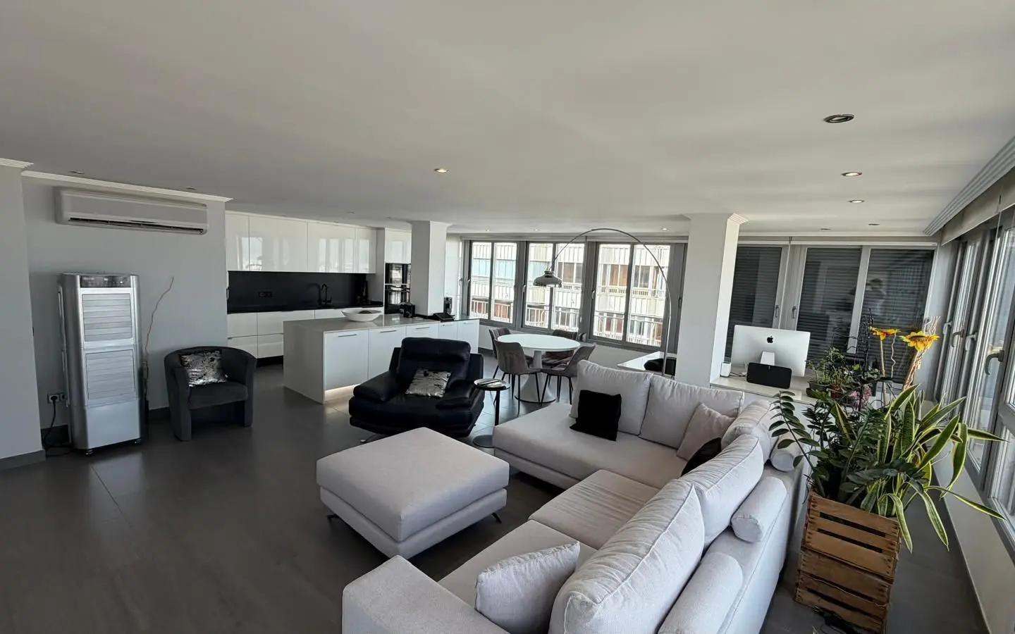 Apartment Of 94 M² In Torrevieja, Spain