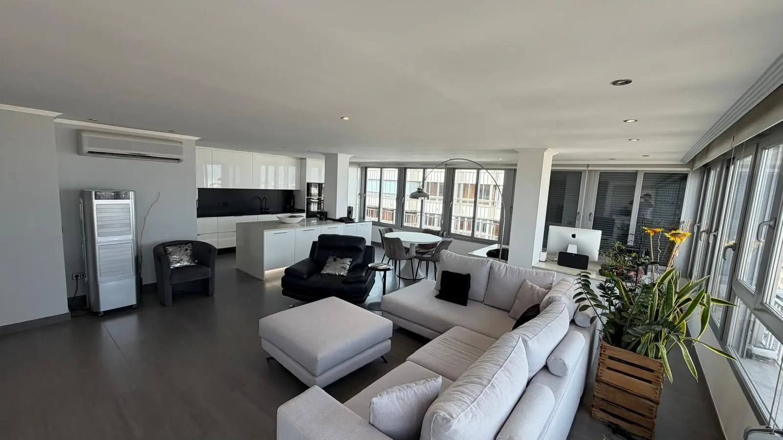 Apartment Of 94 M² In Torrevieja, Spain