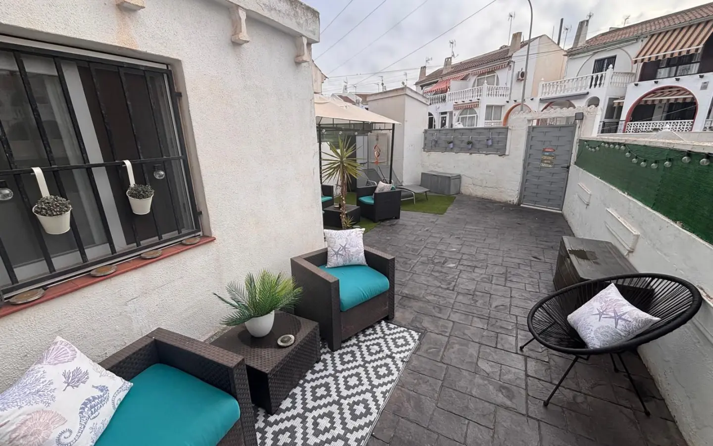 Apartment Of 65 M² In Torrevieja, Spain