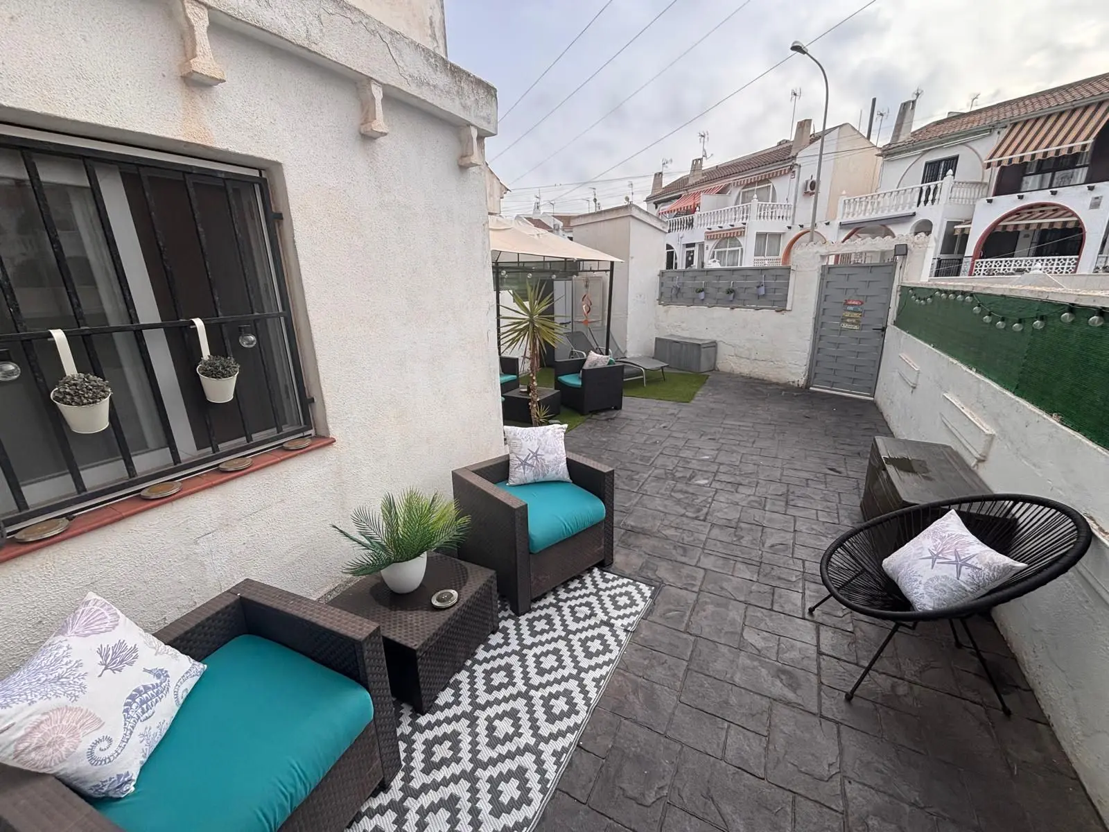 Apartment Of 65 M² In Torrevieja, Spain