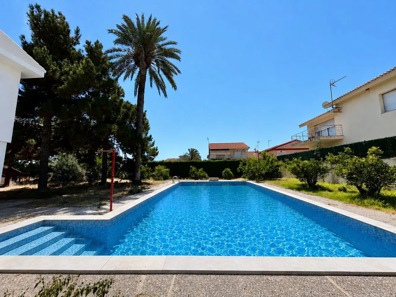 Villa Of 632 M² In Santiago De La Ribera, Spain