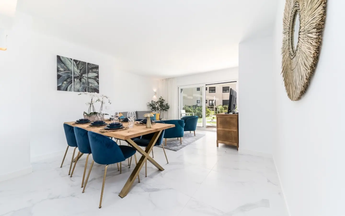 Apartment Of 90 M² In Torrevieja, Spain