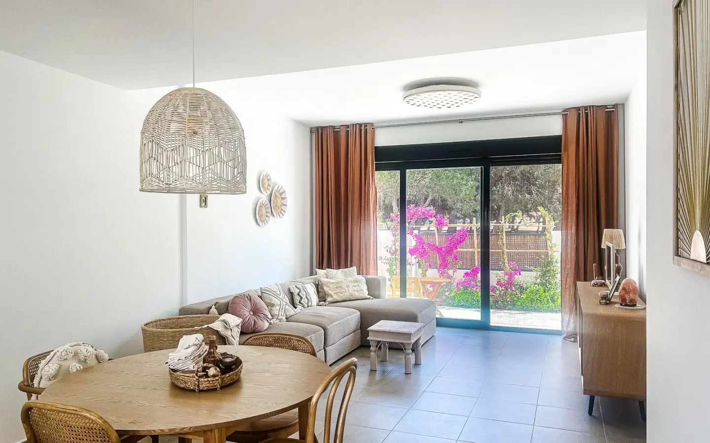 Apartment Of 100 M² In Santiago De La Ribera, Spain