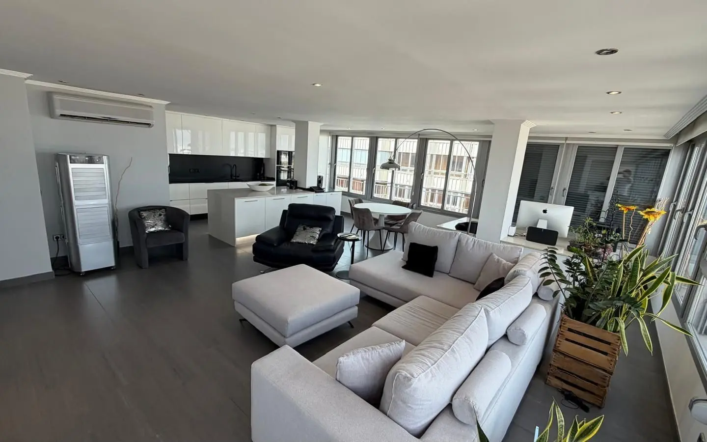 Apartment Of 94 M² In Torrevieja, Spain