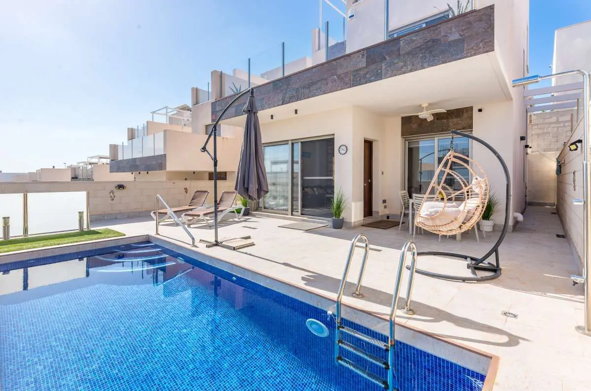 Villa Of 115 M² In Orihuela Costa
