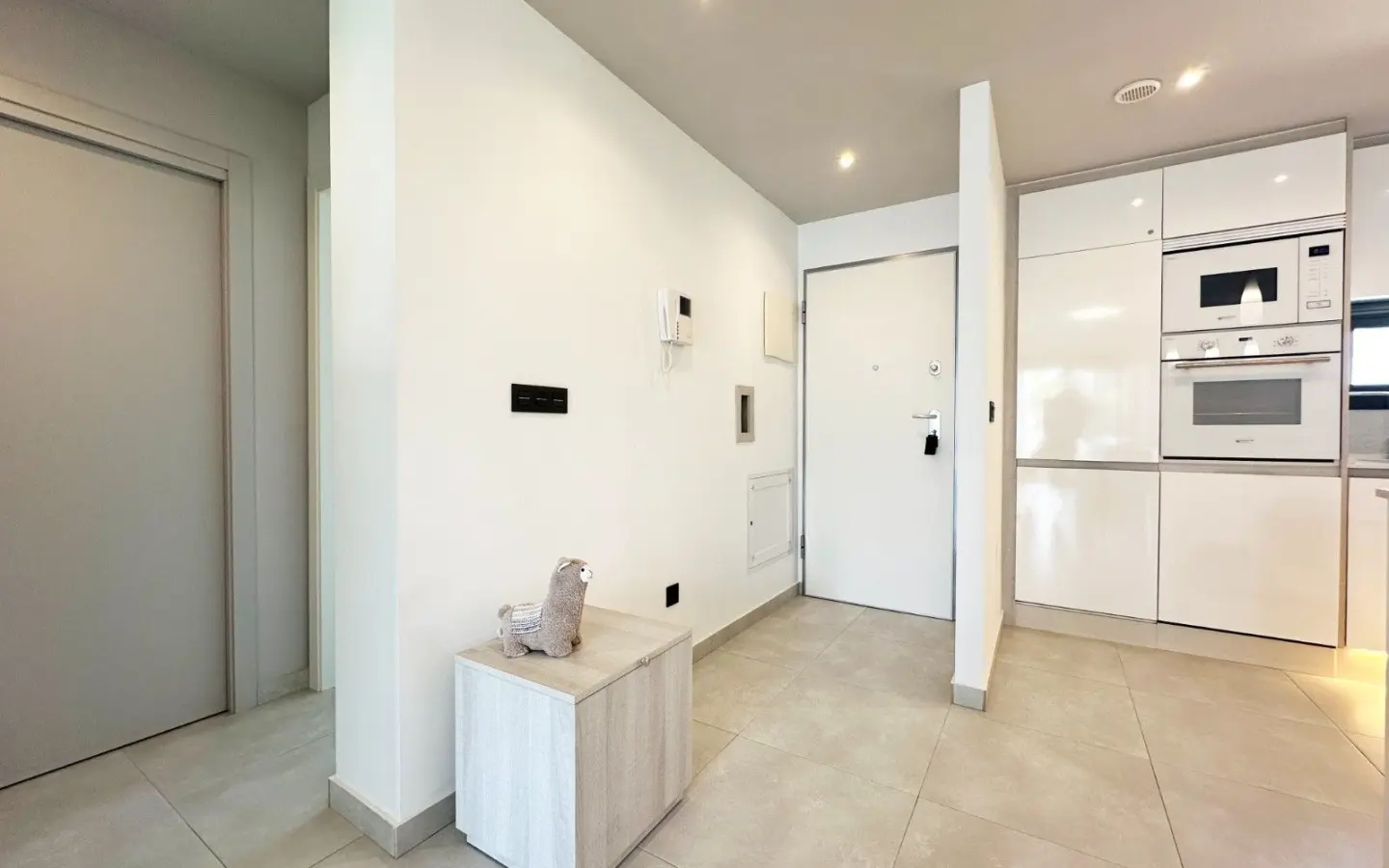 Apartment Of 75 M² In Orihuela Costa, Spain