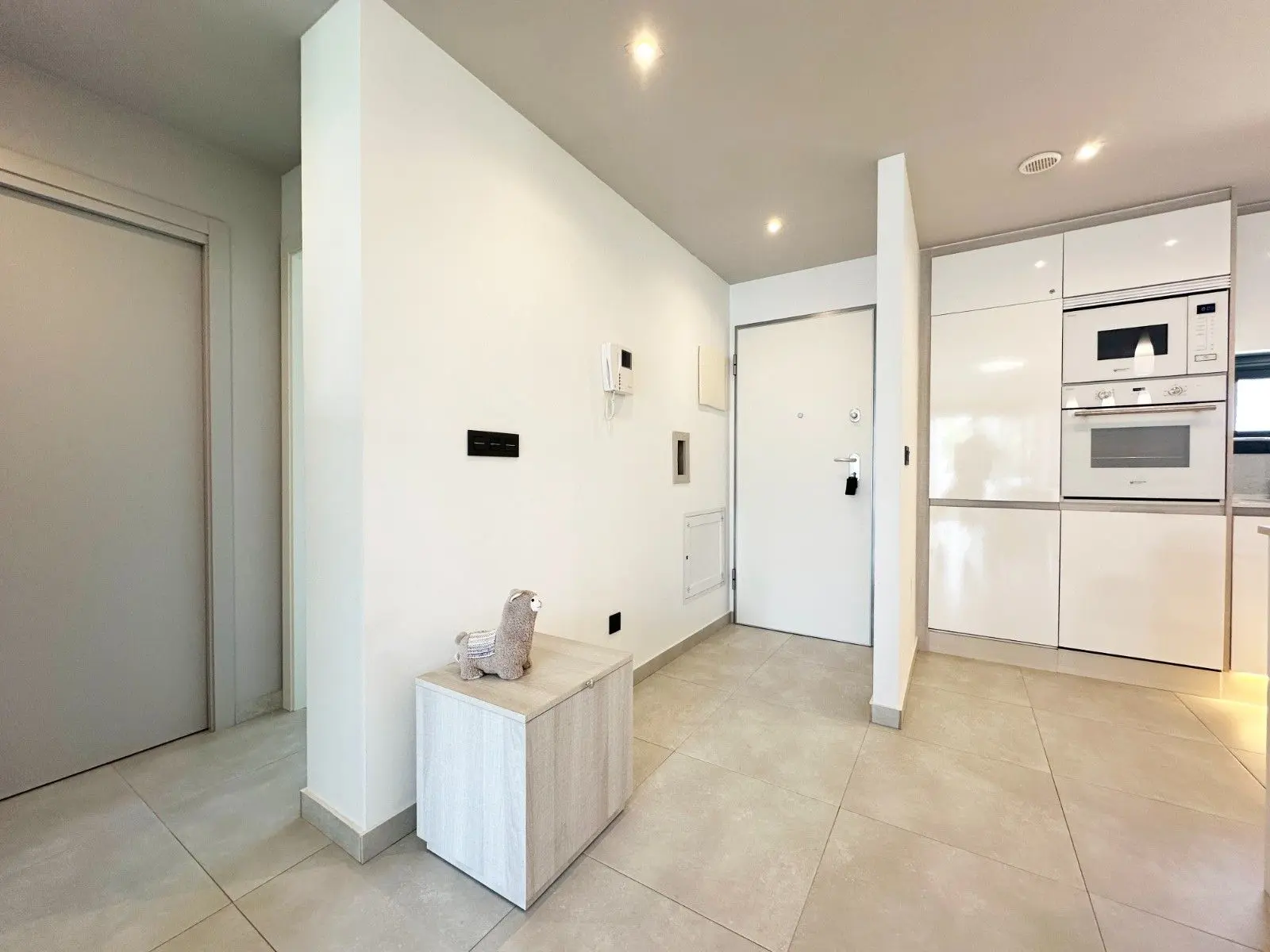Apartment Of 75 M² In Orihuela Costa, Spain
