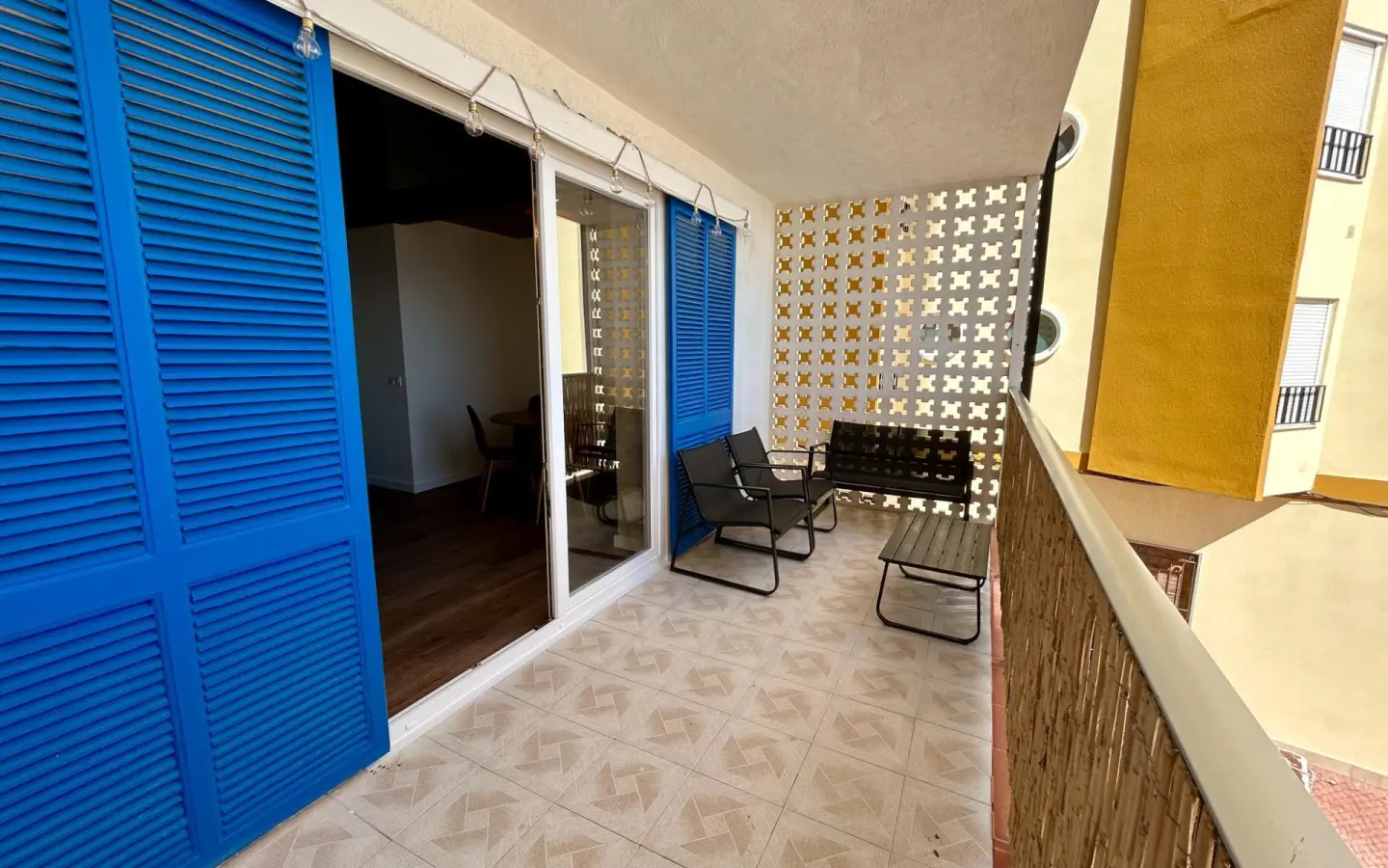 Apartment Of 77 M² With Mediter Real Estate In Torrevieja, Spain