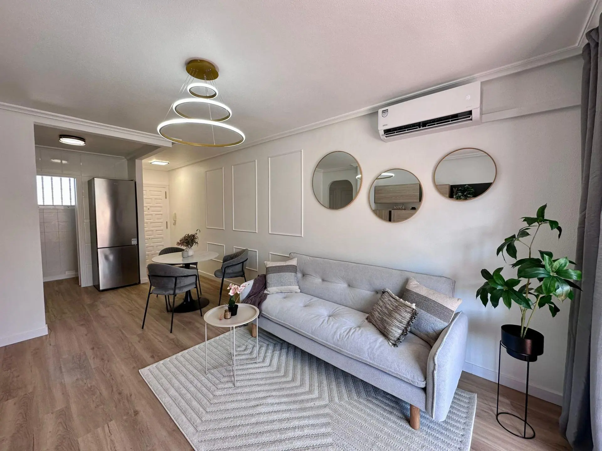 Apartment Of 55 M² In Torrevieja, Spain