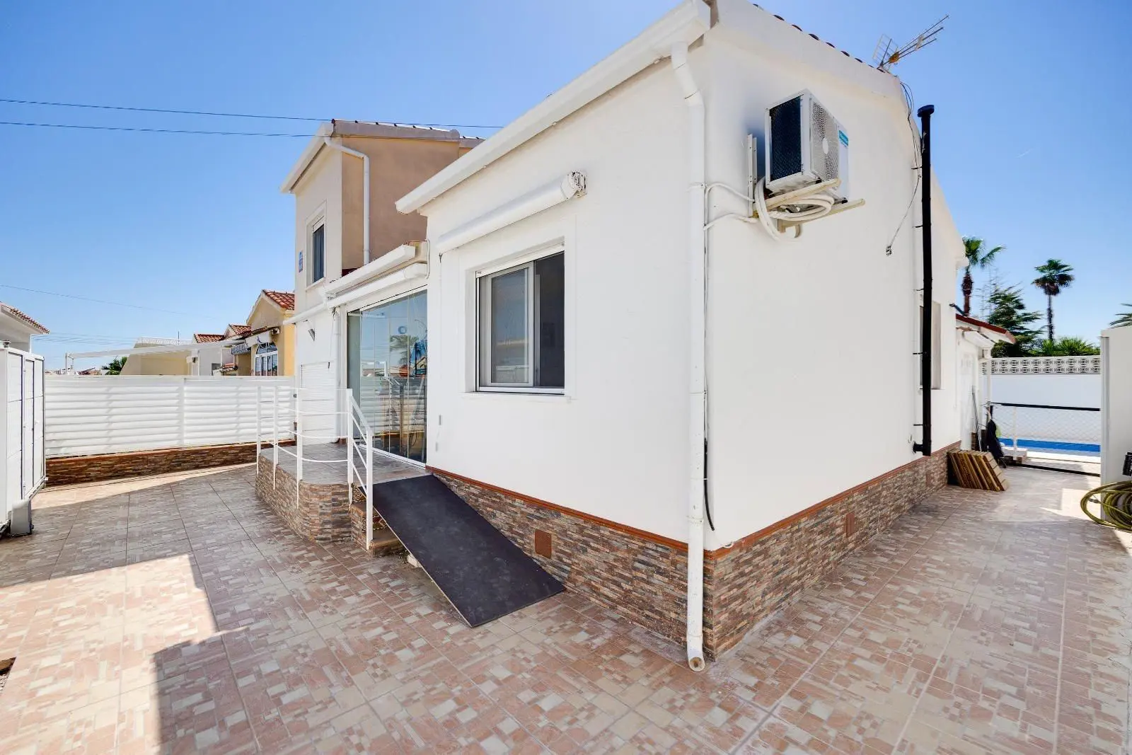Villa 121 M² In San Fulgencio, Spain – Mediter Real Estate
