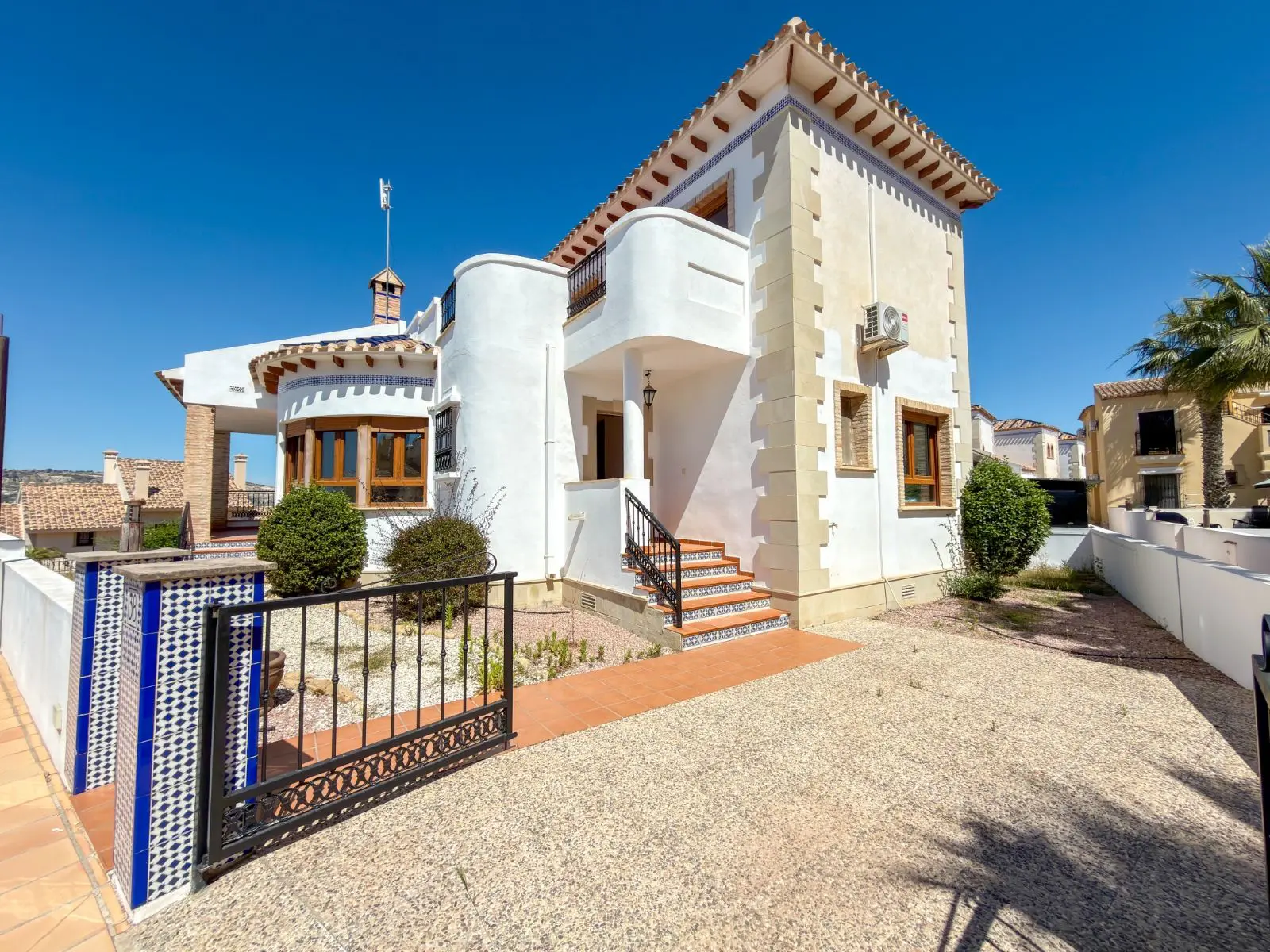 Villa 141 M² In Algorfa, Spain – Mediter Real Estate