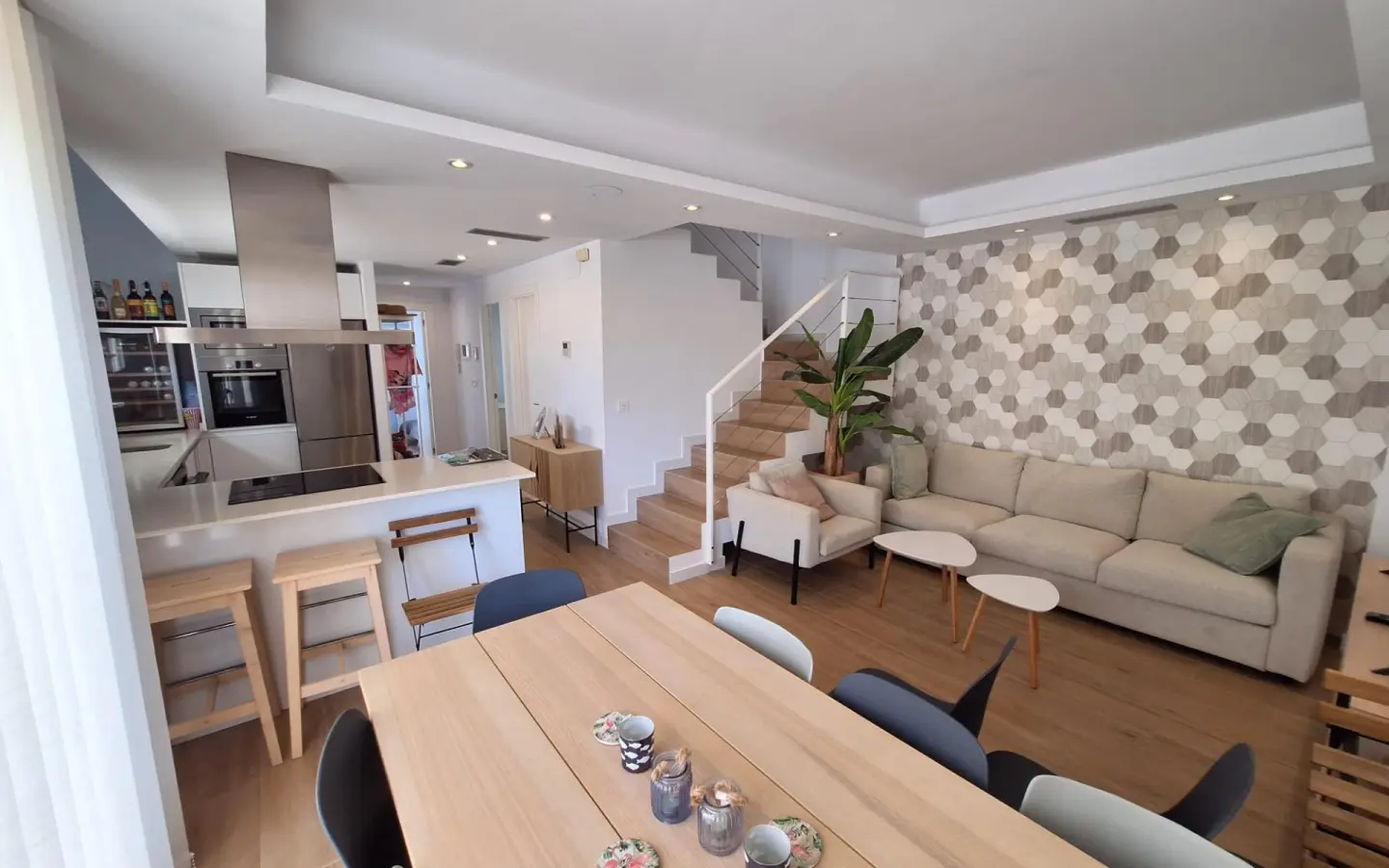 Villa Of 0 M² With Mediter Real Estate In Torrevieja, Spain